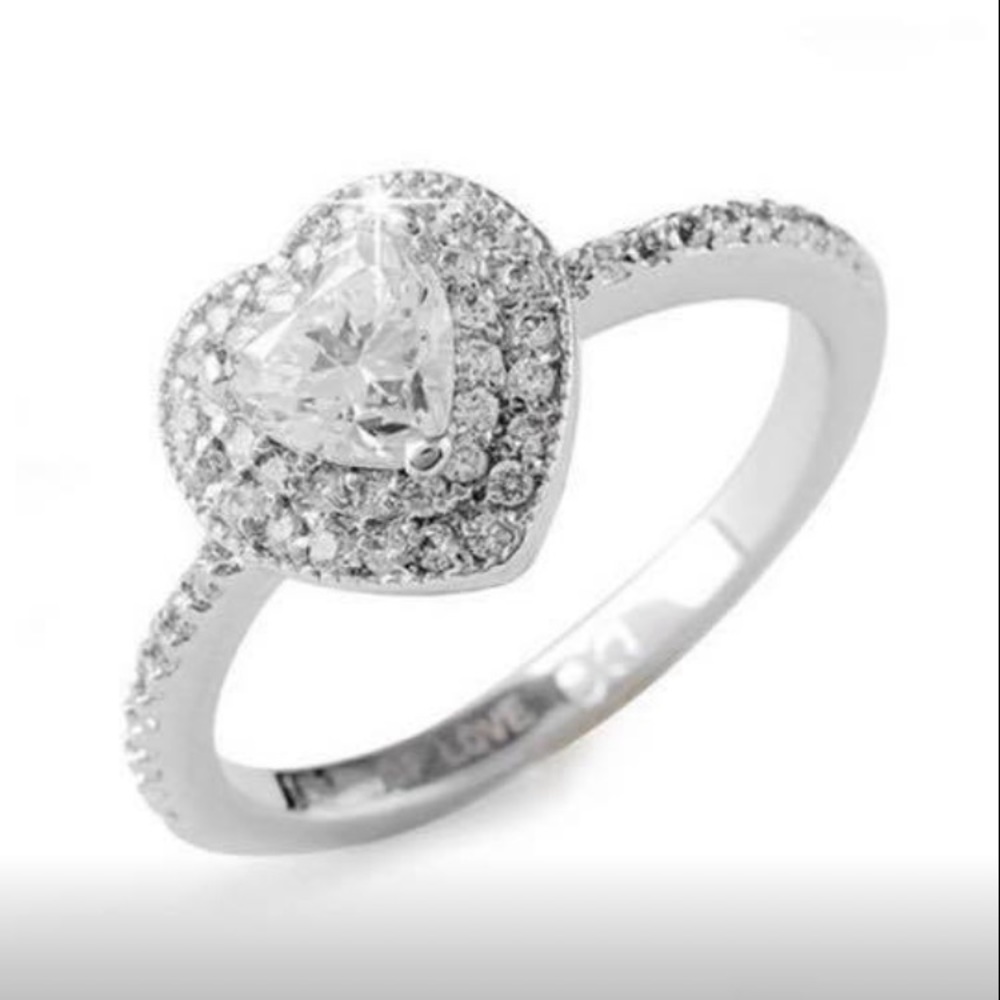 NEW in box Ring